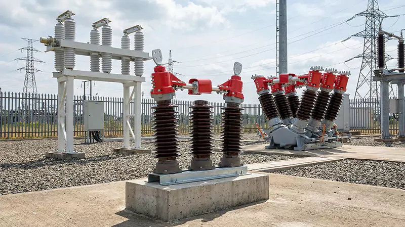 サーキットブレーカーと断路器の違い